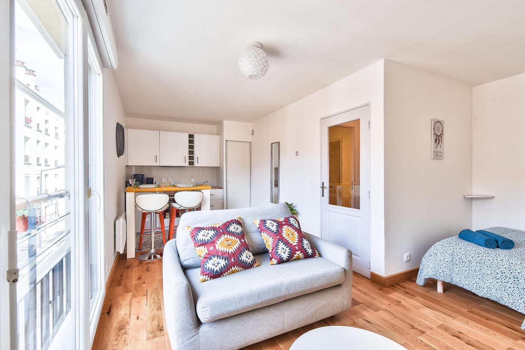 Apartment Budget Studio- The River Seine *